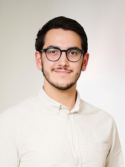 Jonathan Schnur Jonathan Schnur